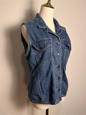 Vintage St. John’s Bay Denim Button Up Vest